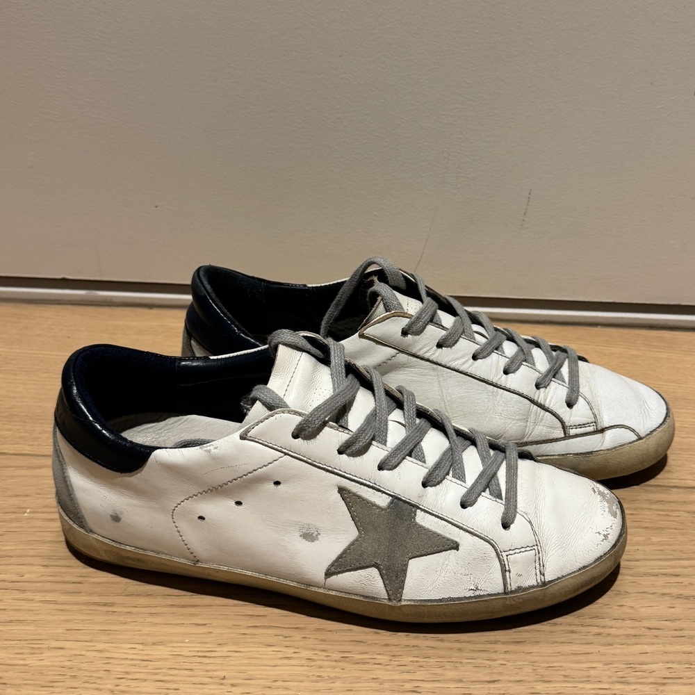 Men's Golden Goose Classic Super Stars size 41 (US 8)